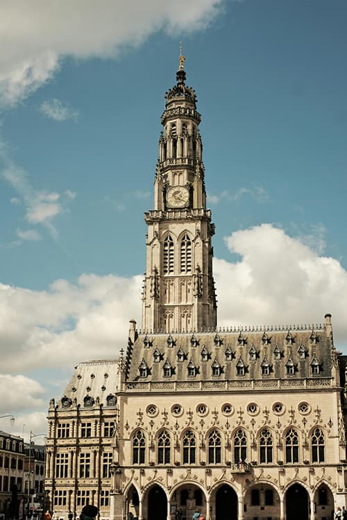 Renders installe des systèmes de chauffage hybrides à Arras